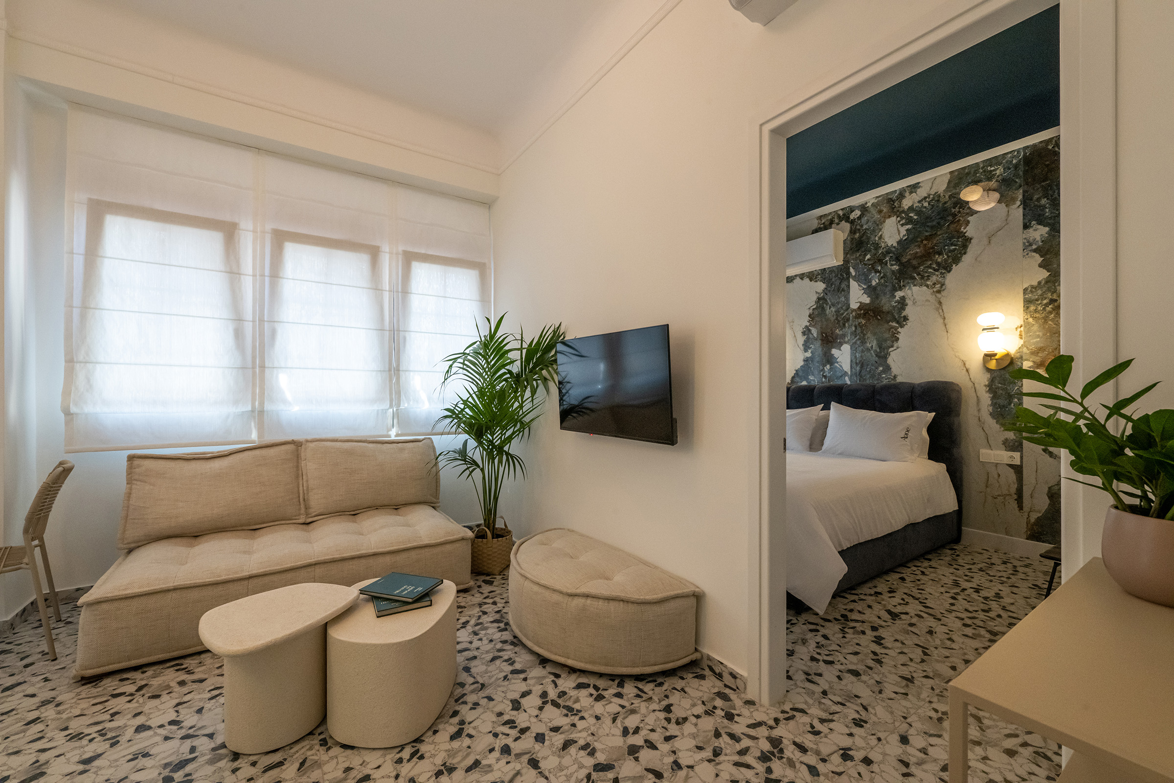 airbnb-kalamata-enoikiazomena-domatia-kalamata-xenodocheia-kalamata-diamoni-kalamata-luxury-suites-kalamata