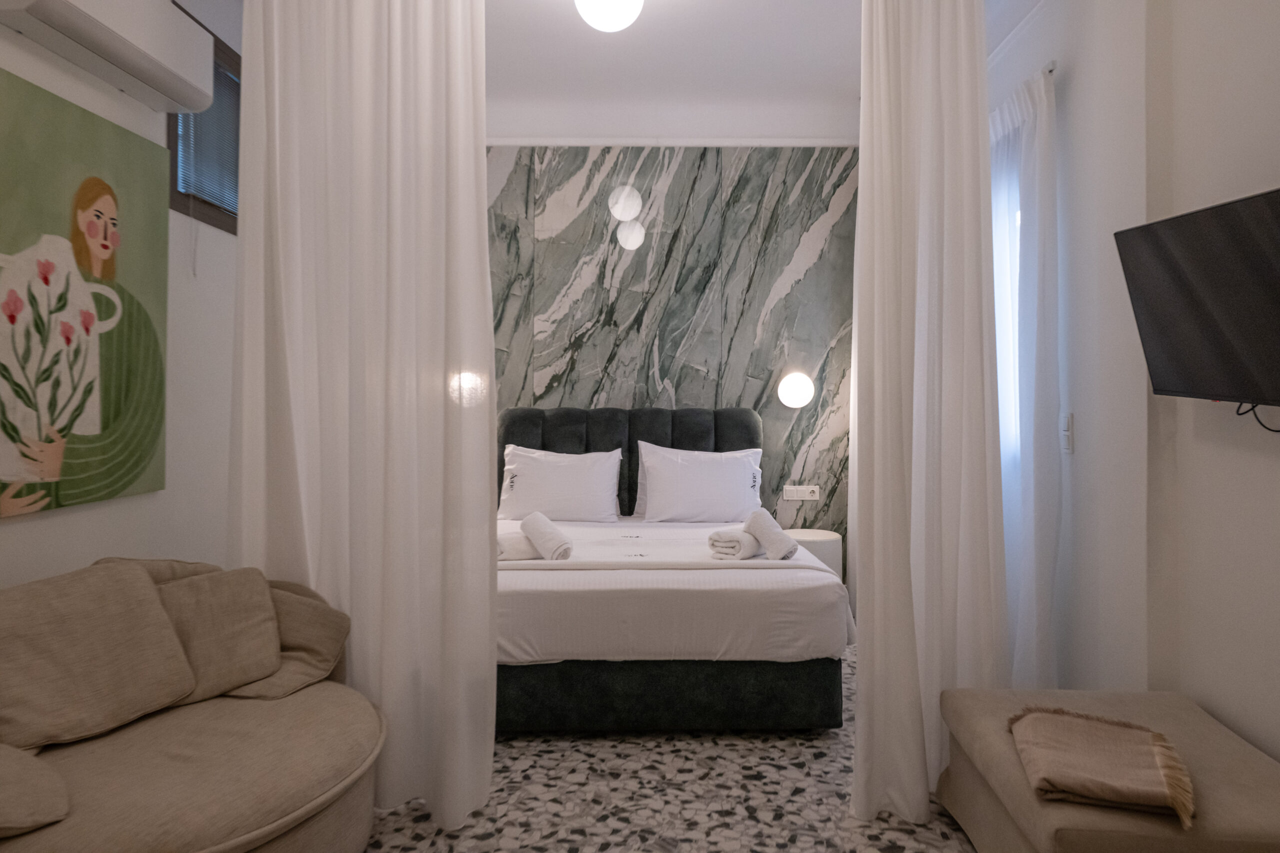 kalamata-souites-kai-enoikiazomena-diamerismata-i-nea-premium-protasi-diamonis-sto-a-one-suites
